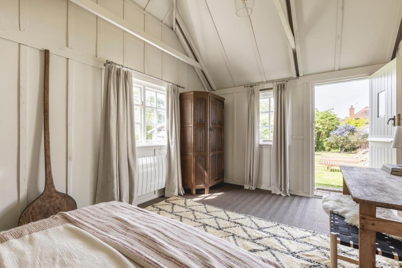 Cosy Cottage With Beautiful Garden, Hottub & Sauna Marden  Exterior foto